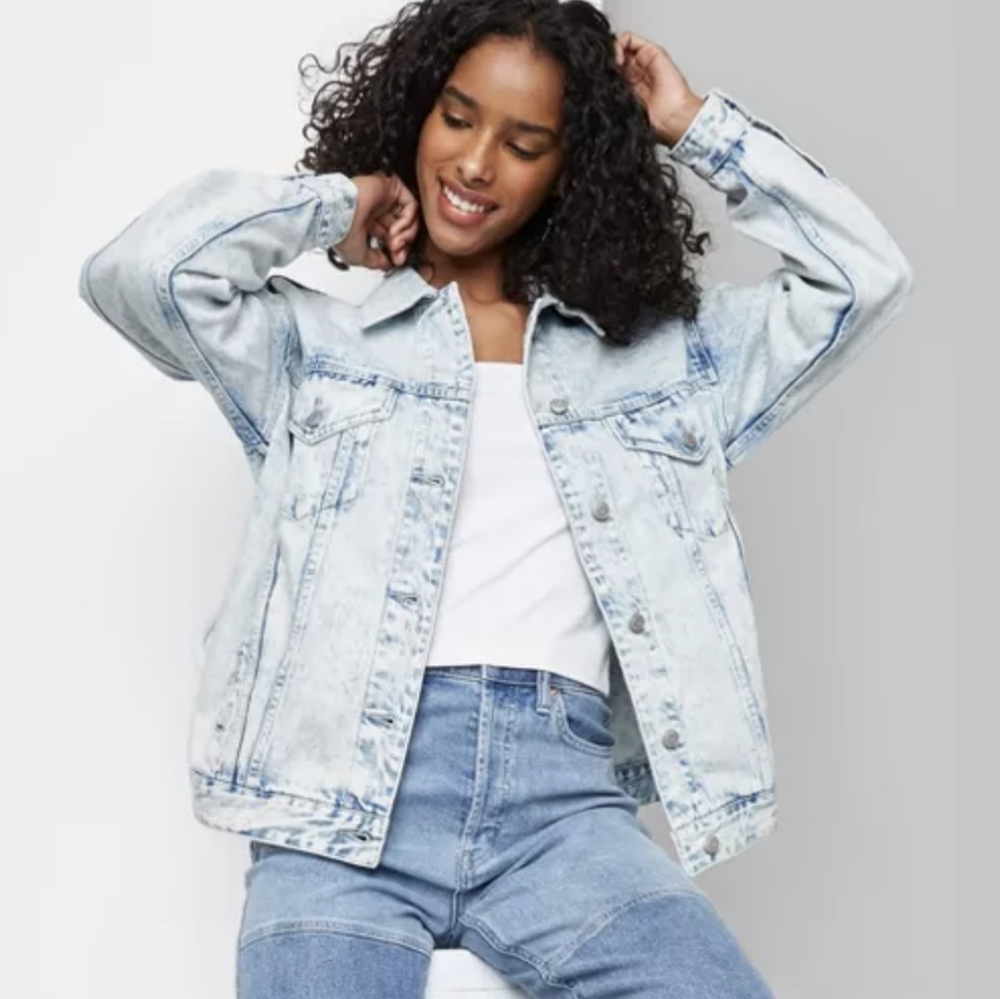 Wild Fable acid wash denim jacket size medium